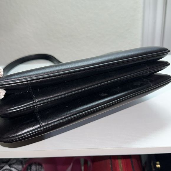 Authentic BALlY Black Leather Shoulder Bag - Picture 13 of 17